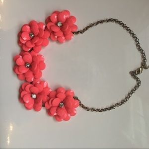 J-CREW FLOWER NECKLACE